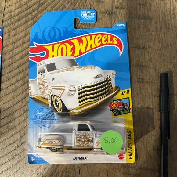 Hot wheels white la Troca - Picture 1 of 1